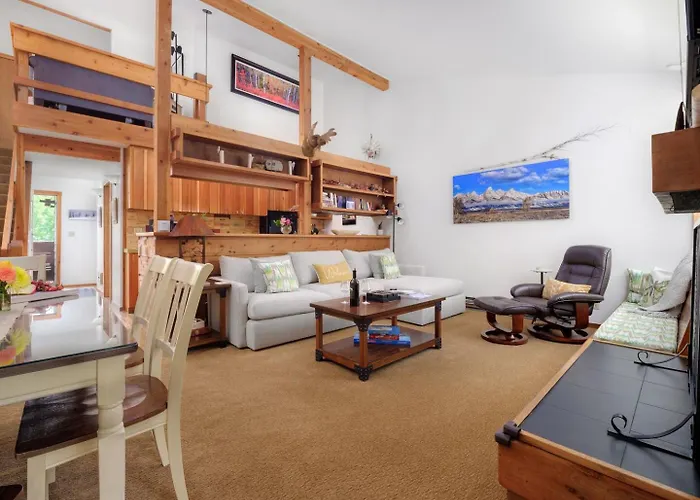 Rmr: Hawthorne 222 In The Aspenswilsonwy Apartamento